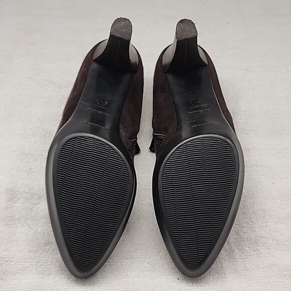 AQUATALIA BY MARVIN K ESPRESSO BROWN SUEDE LOW ANKLE BOOTIES LADIES 8.5 GUC - Picture 12 of 16